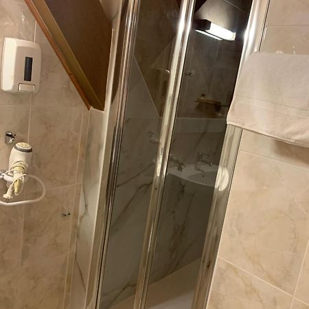 Hostal Ezkaurre イサバ エクステリア 写真