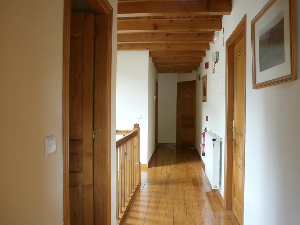 Hostal Ezkaurre イサバ エクステリア 写真