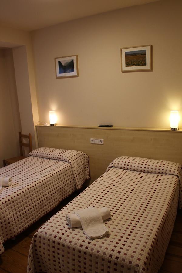 Hostal Ezkaurre イサバ エクステリア 写真