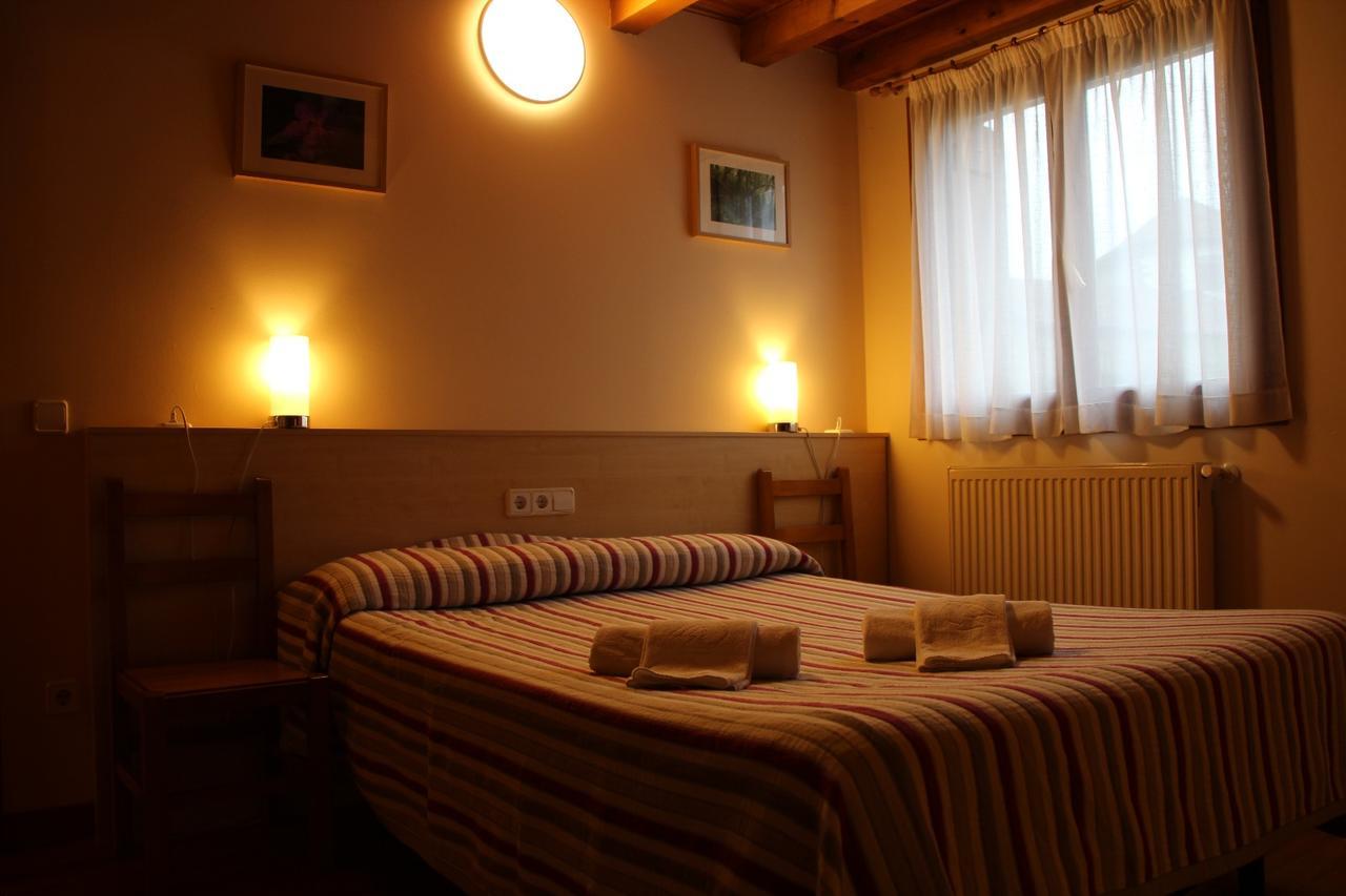 Hostal Ezkaurre イサバ エクステリア 写真