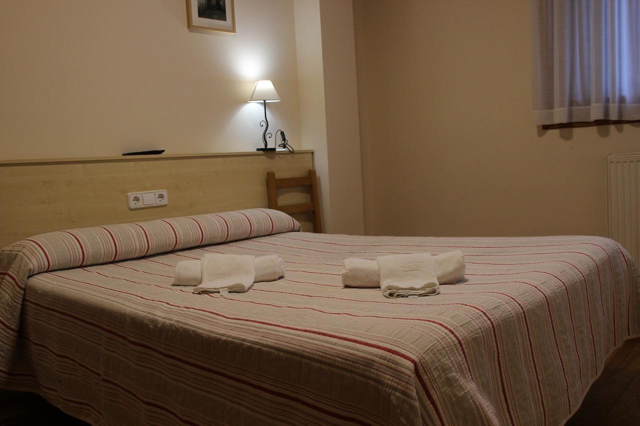 Hostal Ezkaurre イサバ エクステリア 写真