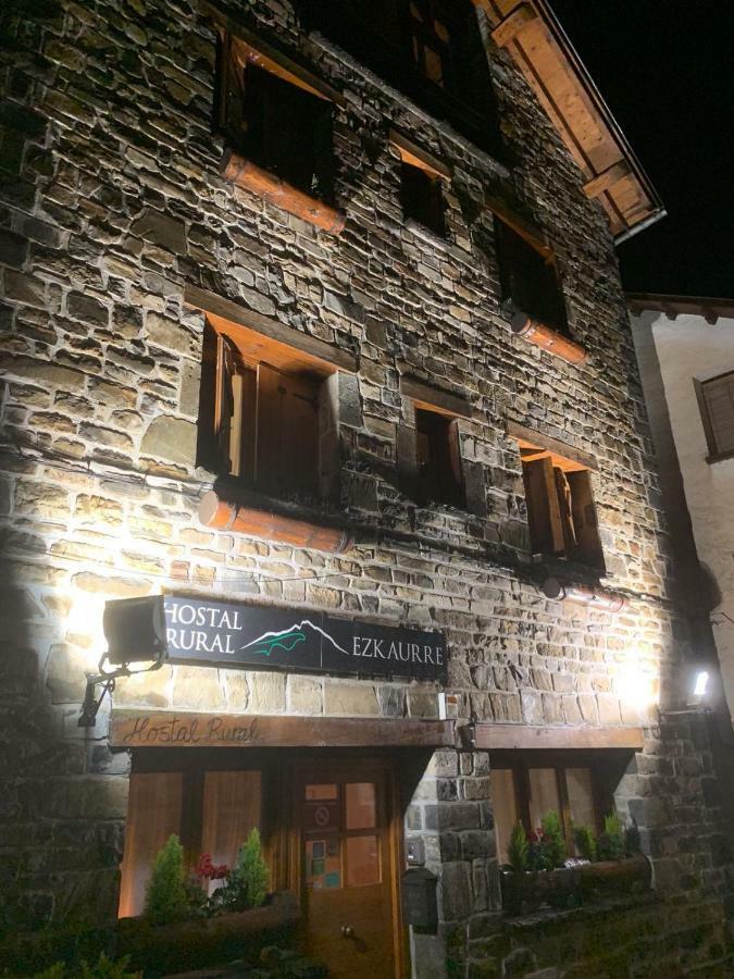 Hostal Ezkaurre イサバ エクステリア 写真