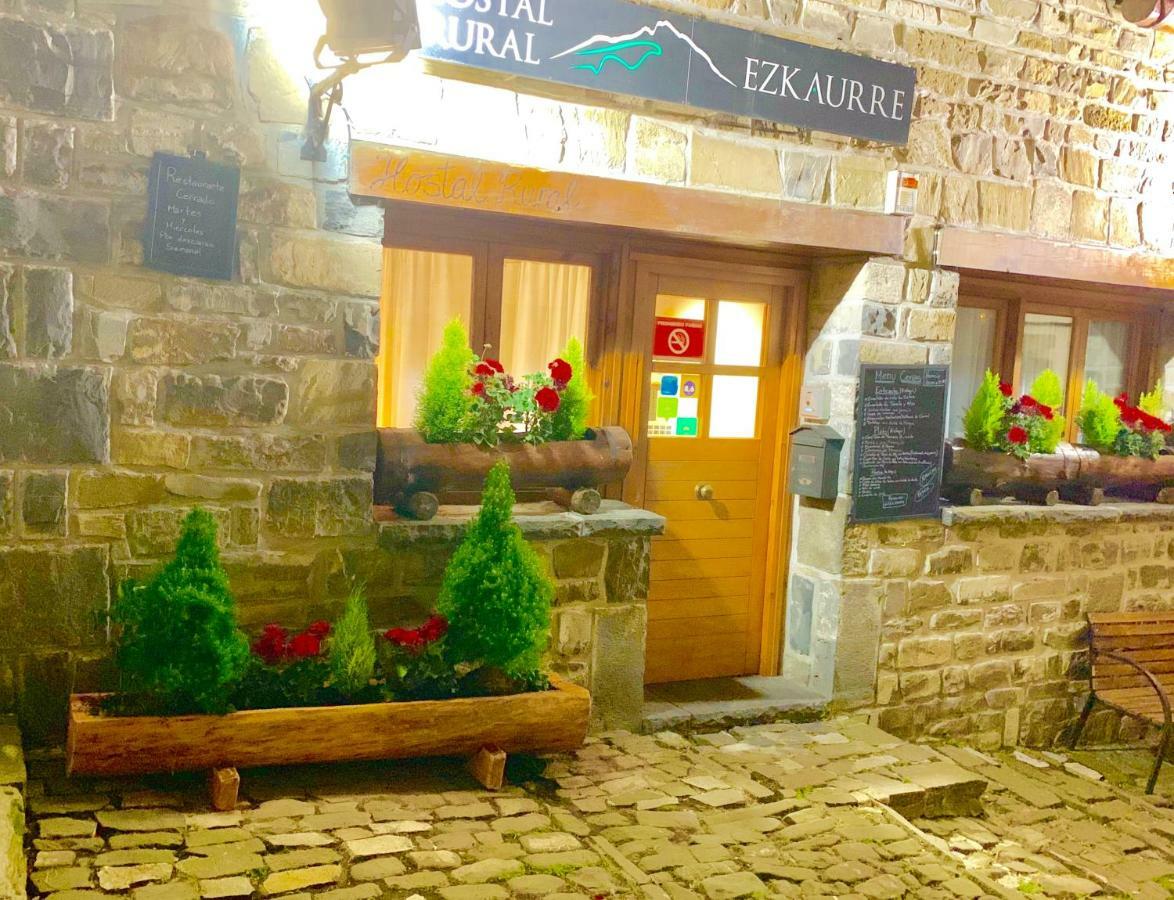 Hostal Ezkaurre イサバ エクステリア 写真